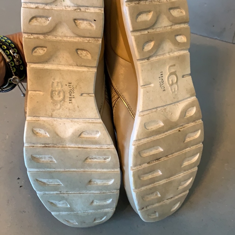 Ugg Sneaker - image 4